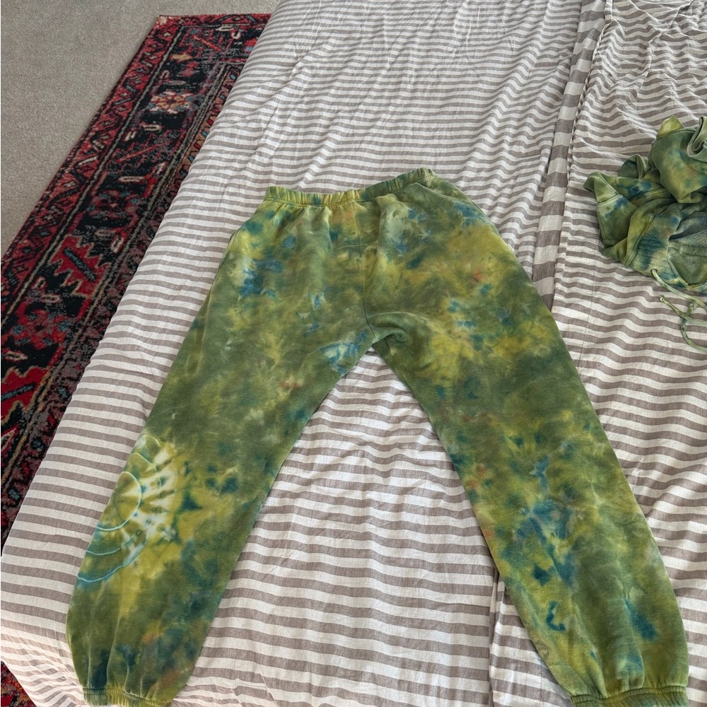 Aviator Nation Green and Yellow Tie-Dye Ninja Hoodie and Sweatpants SET - Picture 13 of 16